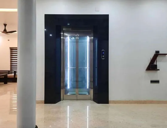 Villa-Lift
