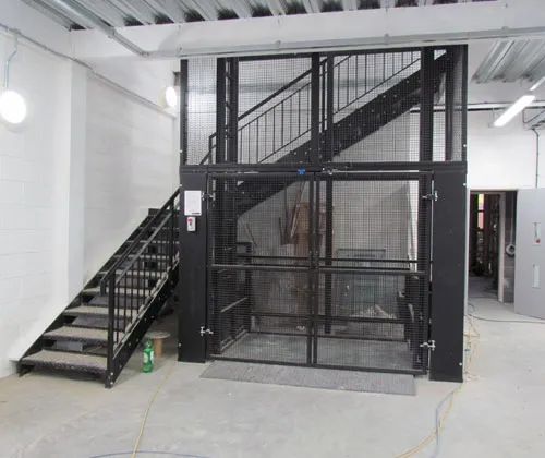 Industrial-Lifts